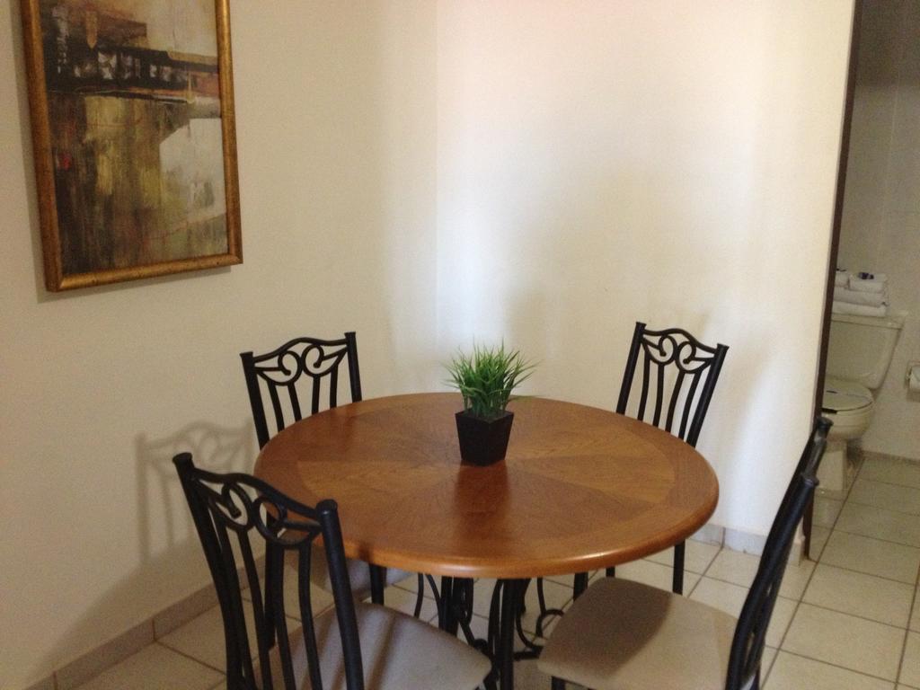 Hotel Hacienda Nainari Ciudad Obregon Ruang foto